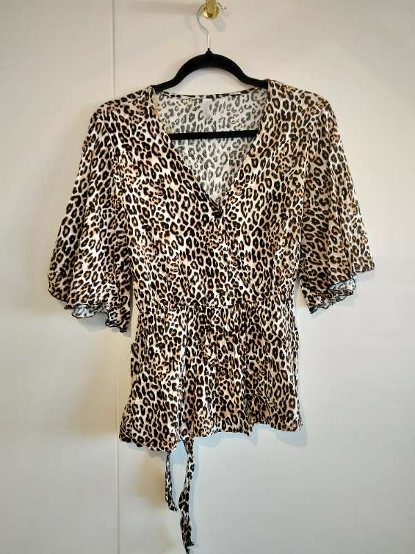 Blússa hlébarðamynstur