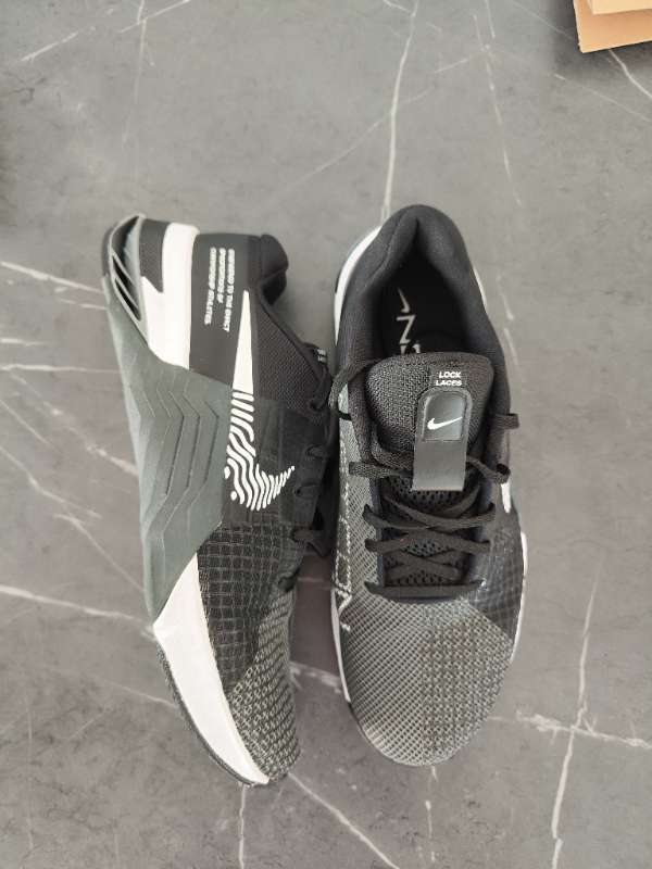 Nike Metcon skòr svar&hvít