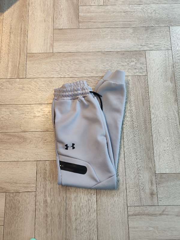 Gràar Under Armour buxur