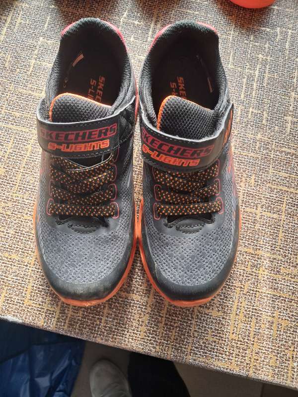 Skechers