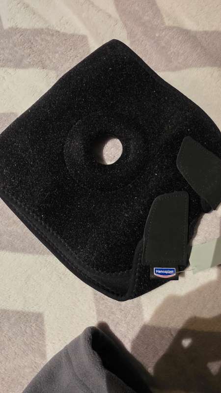 Knee cast