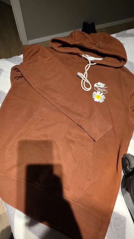 Nike brown