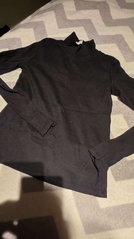 Black neck