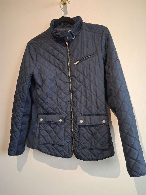 Bondelid jakki. Varla notaður.