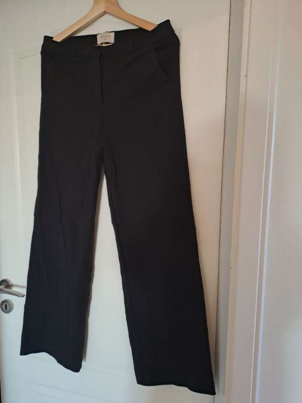 Free/Quent svartar buxur