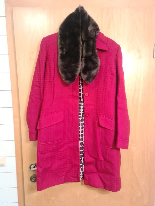 Ullarkápa kvk úr Next