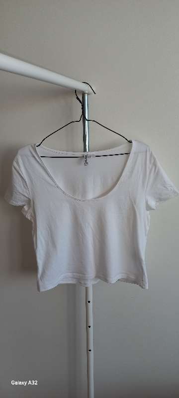 DIVIDED H&M BASIC white top