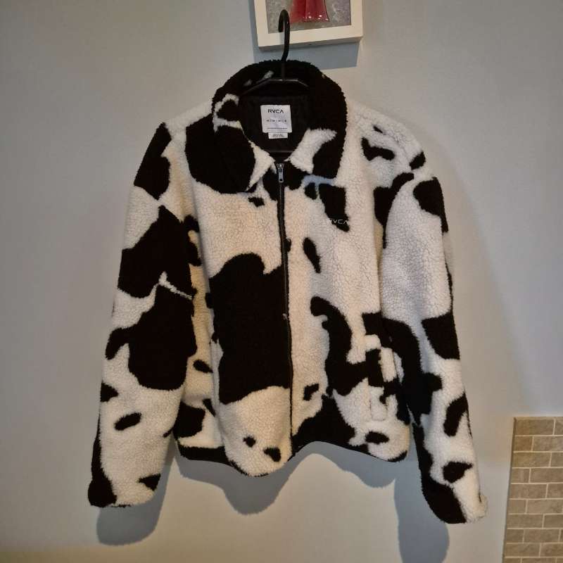 Loð jakki - svartur/hvítur