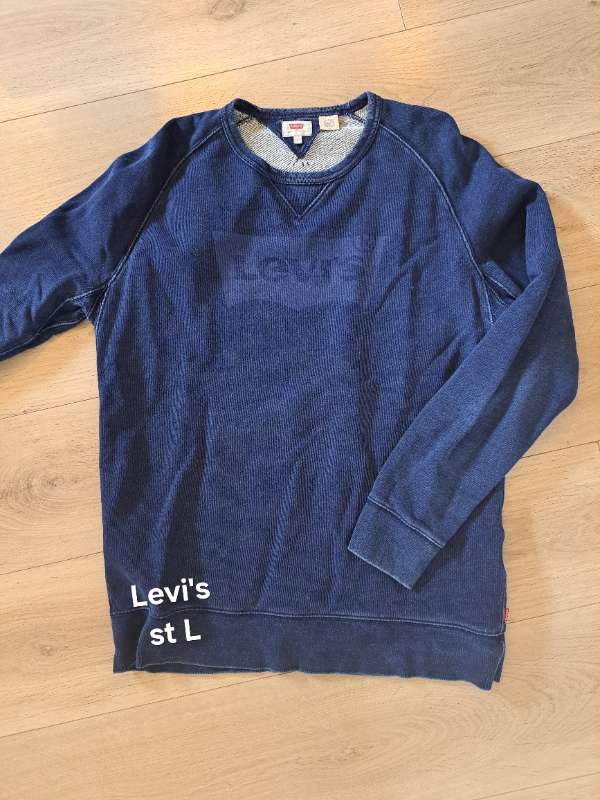 Levi's peysa blá