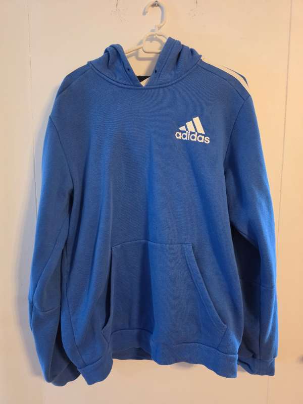Adidas peysa blá