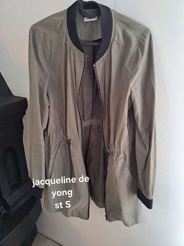 Jacqueline deyong jakki