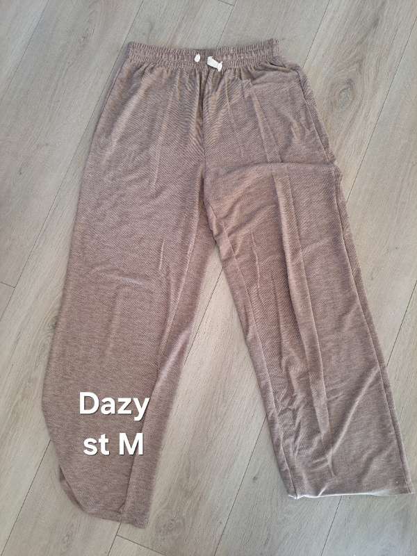 Dazy buxur beis