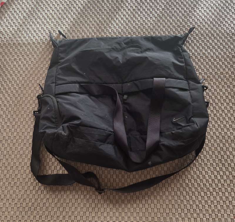 Nike taska í ræktina svört