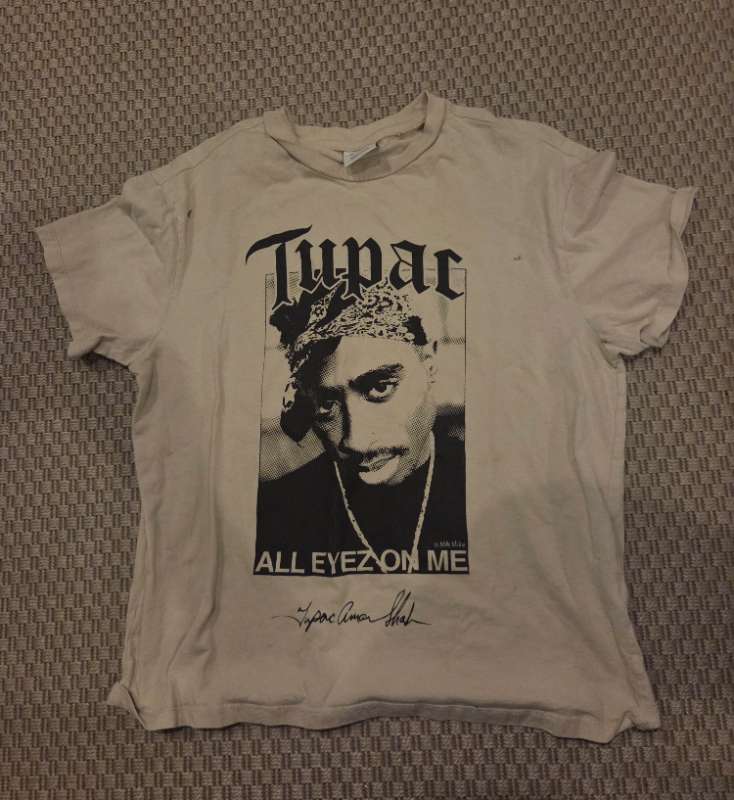 BERSHKA Tupac bolur.
