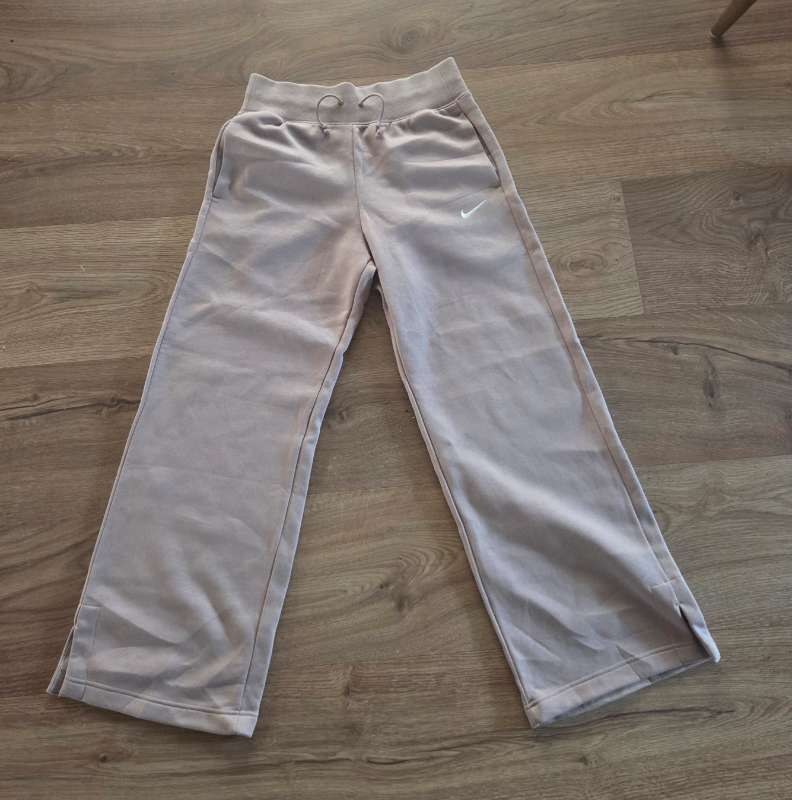Nike joggingbuxur cream