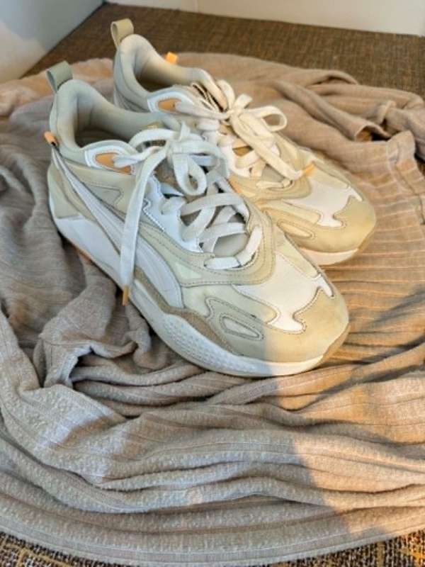 Puma skór beige/hvítir