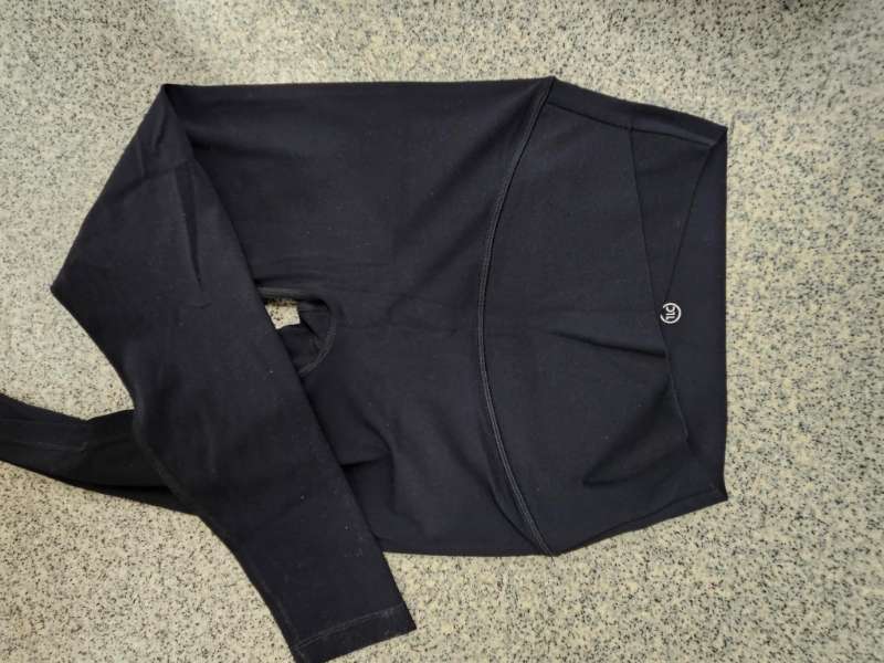 Define the line Criss Cross tights