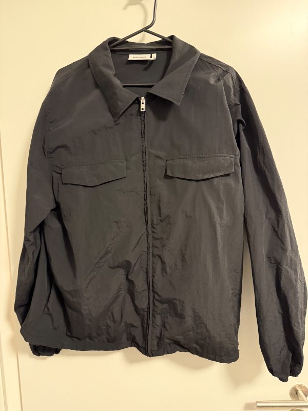 Berska Jakki svartur