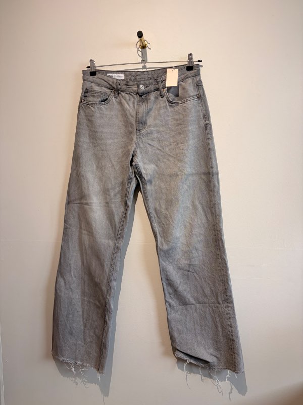 Zara jeans