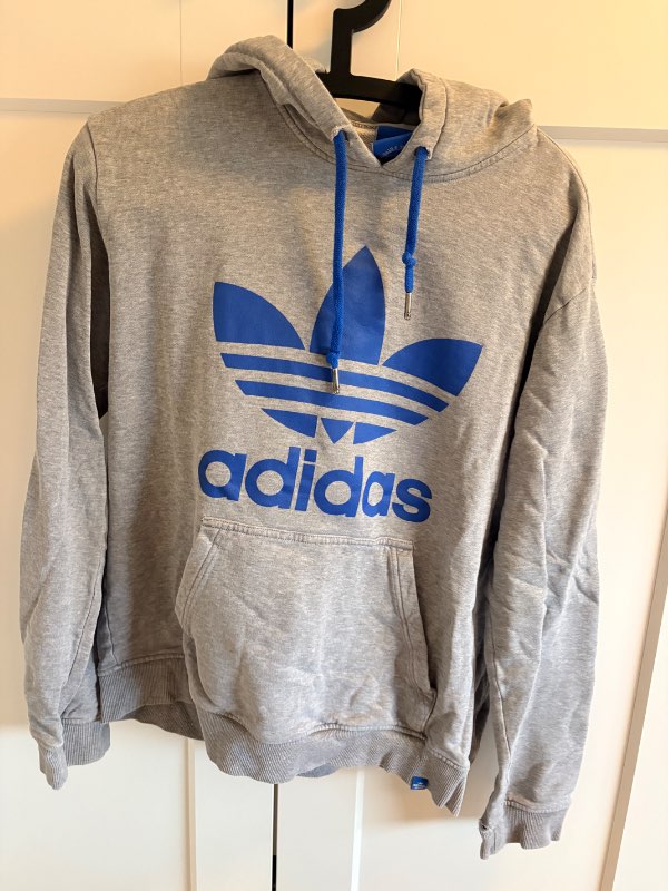 Adidas hettupeysa