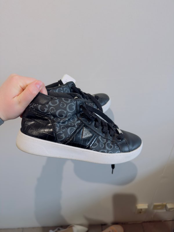 Guess shoes