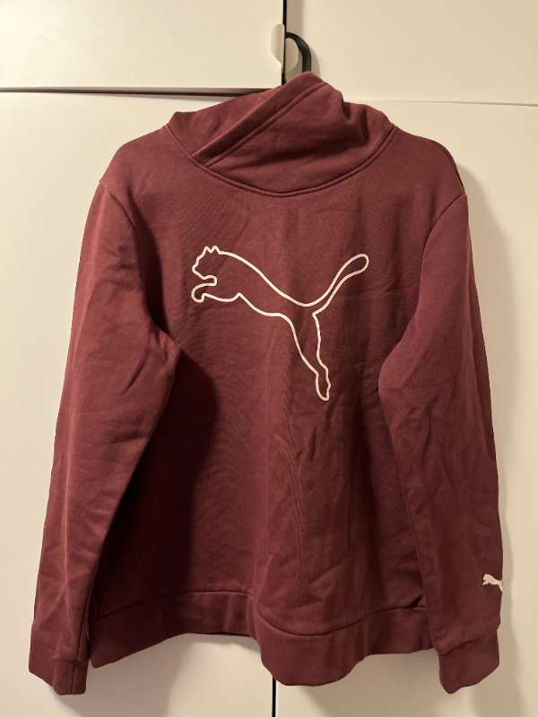 PUMA vínrauð peysa