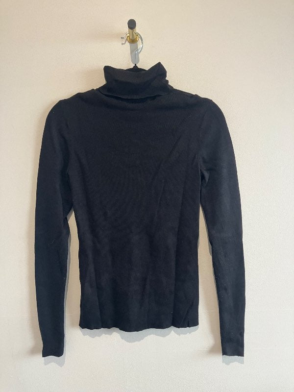 Turtleneck weekday