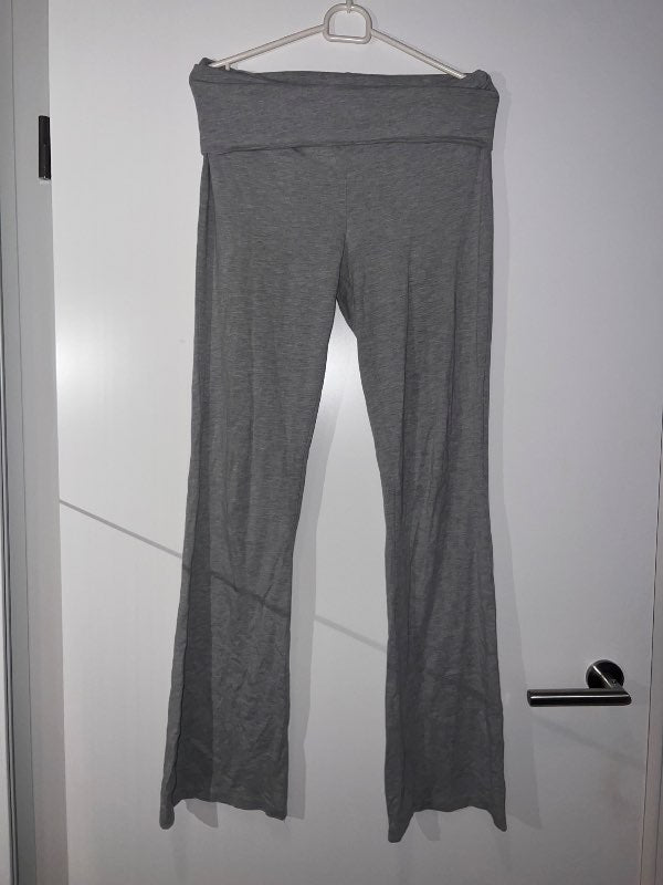 Gina Tricot pants