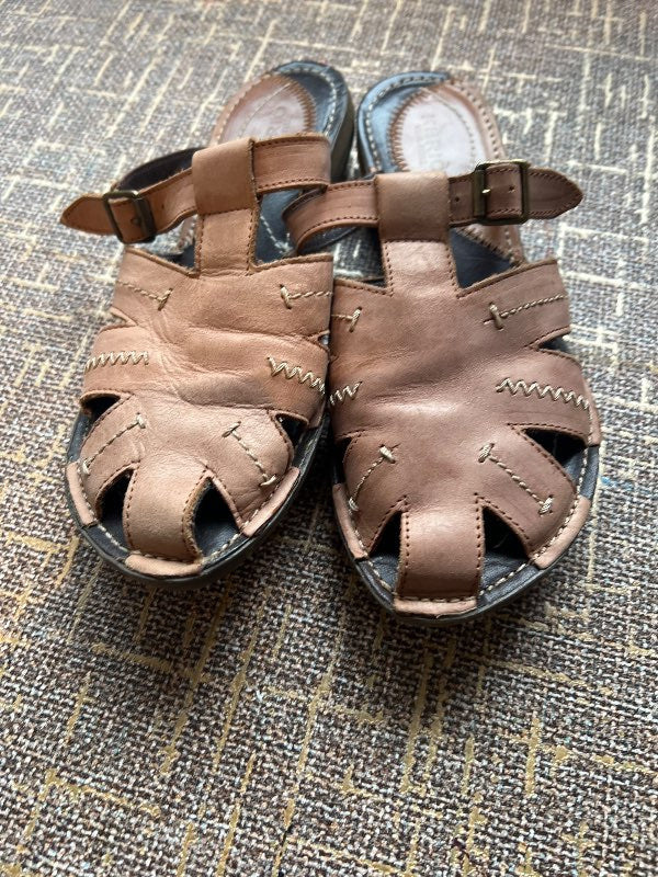 Khrio Sandalar