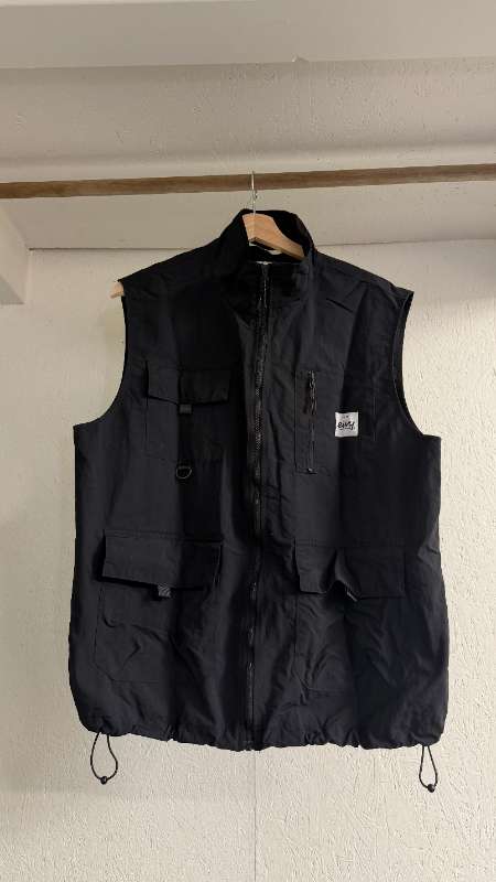 Eivy dömuvesti Utility
