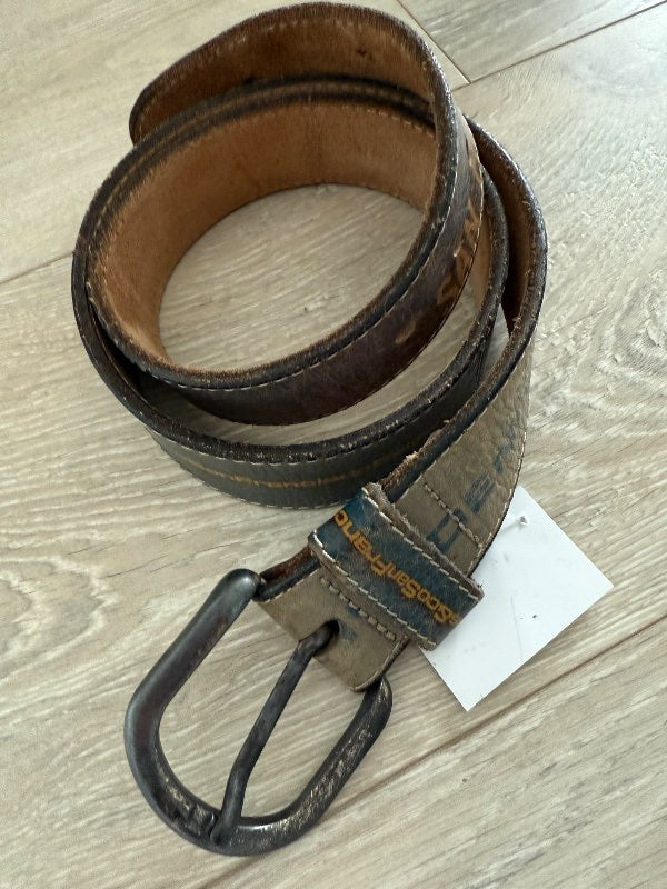 Levi's leather belt