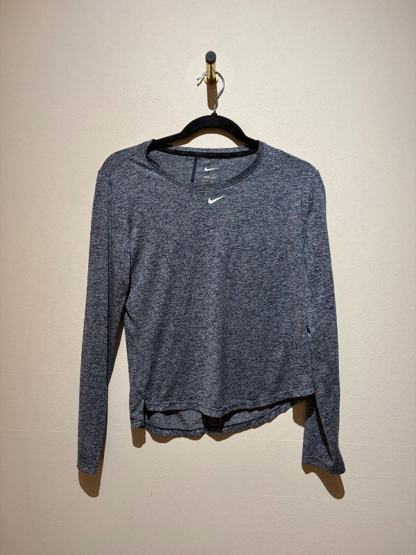 Nike íþróttabolur