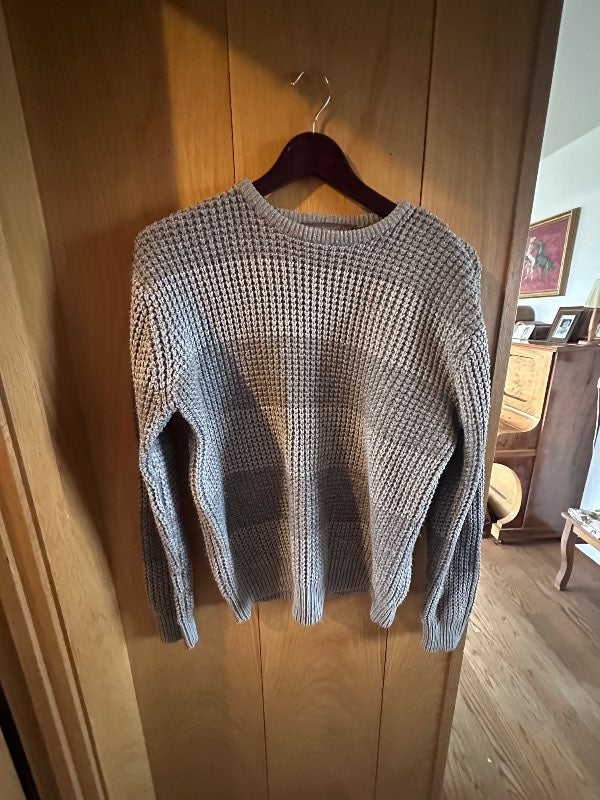 Grá knit peysa