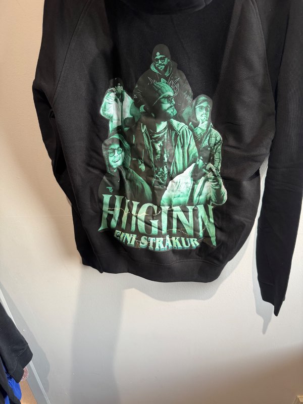 Eini strákur peysa (ónotað)