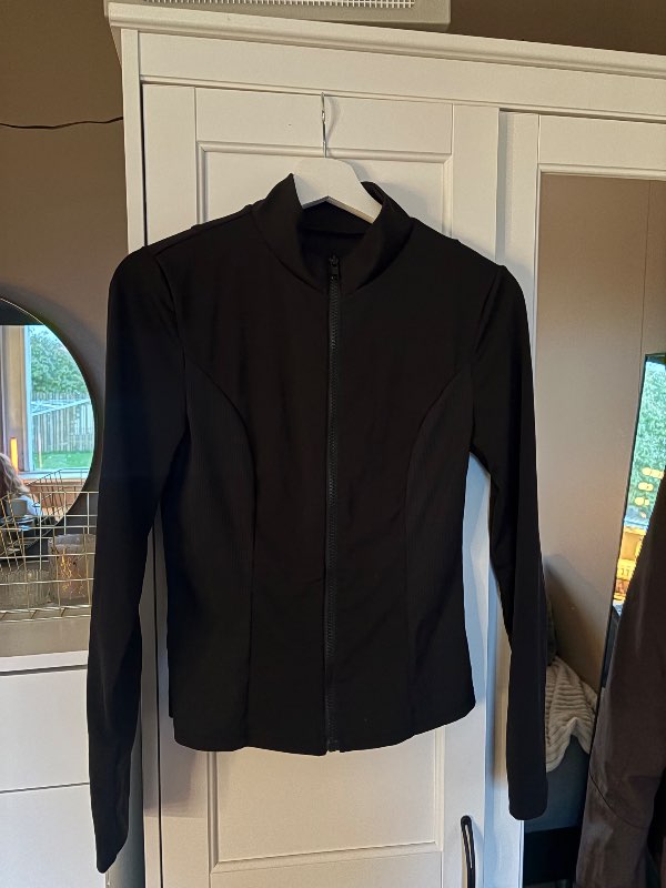 Zip up íþróttapeysa