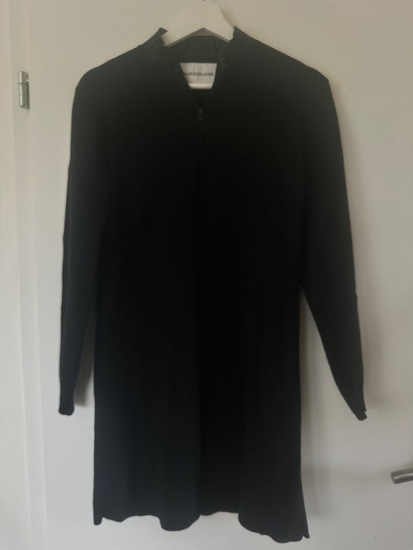 Svartur Calvin Klein Jeans kjóll