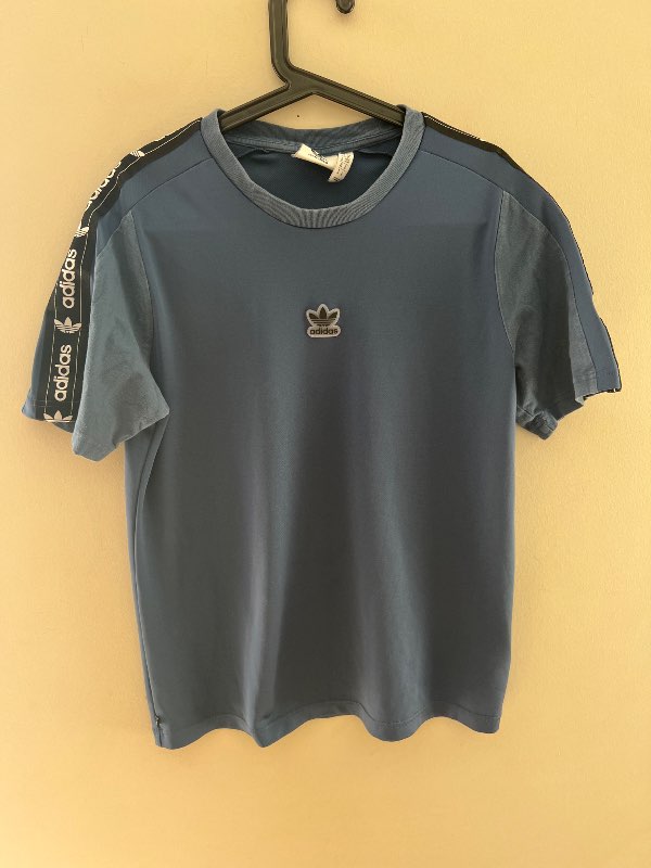 Adidas bolur