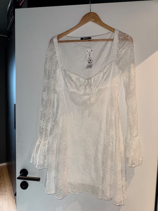 Gina Tricot kjóll
