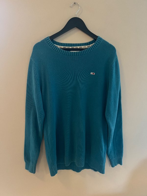 Tommy jeans peysa