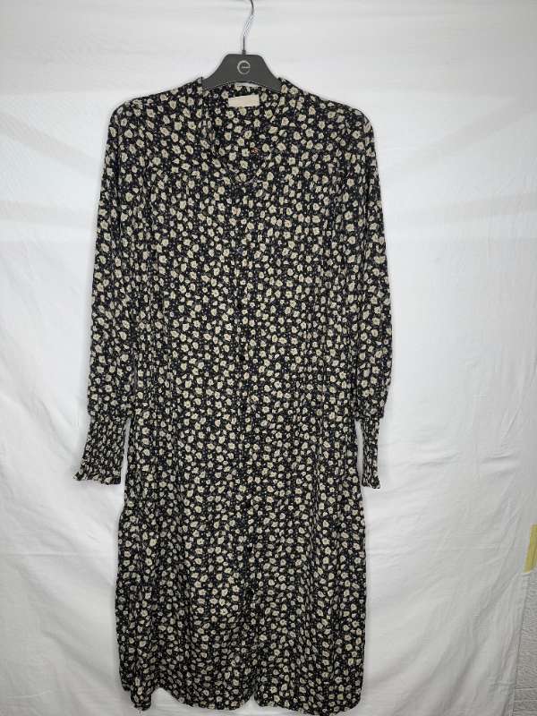 Frequent blómakjóll svart/hv