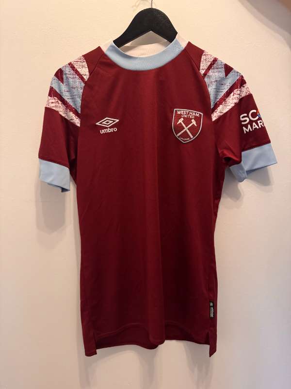 WEST HAM UNITED treyja