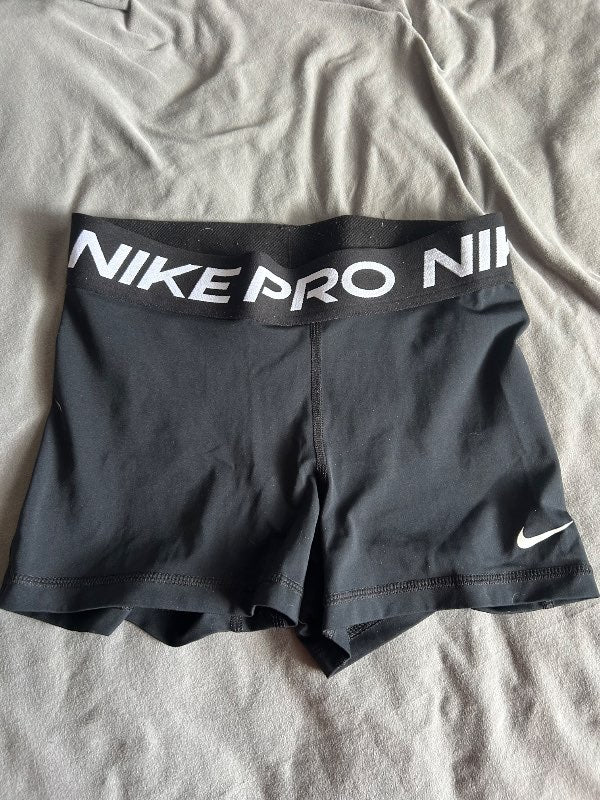 Nike pro stuttbuxur