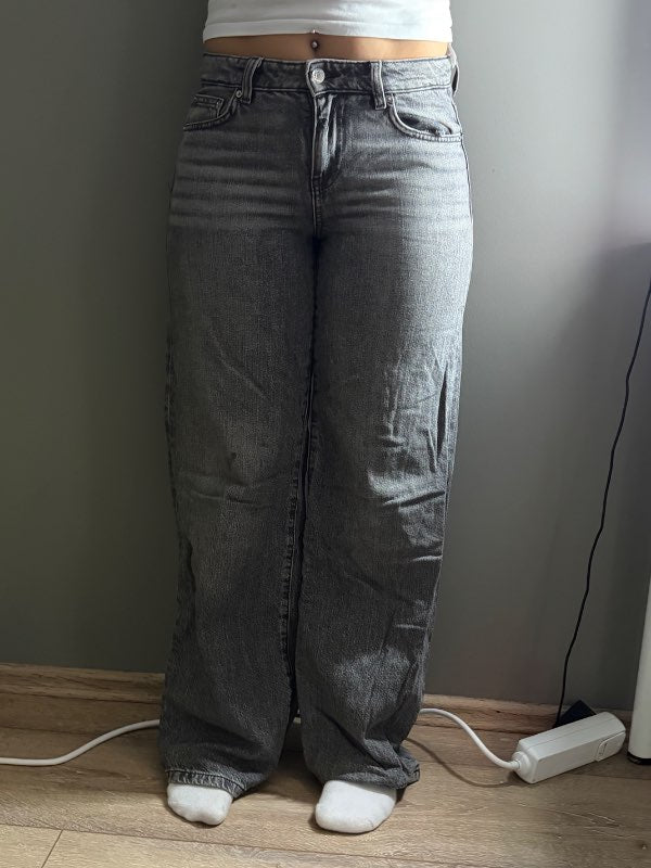 Gráar gallabuxur Gina Tricot