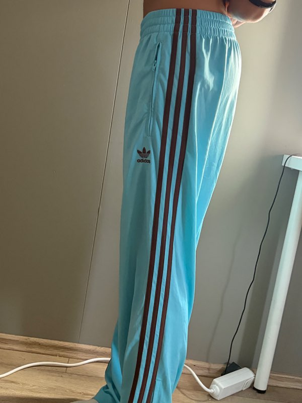 Bláar og brúnar Adidas buxur