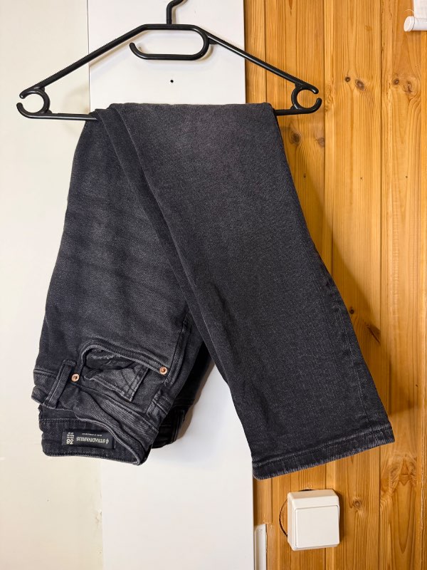 Stradivarius dark grey jeans