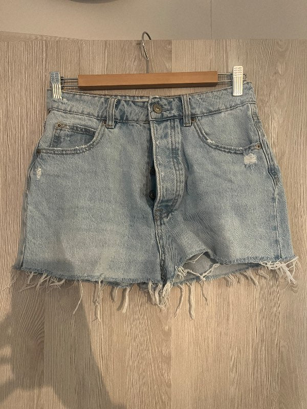 Ljósbláar galla stuttbuxur