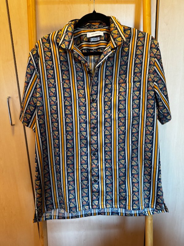 Urban outfitters skyrta