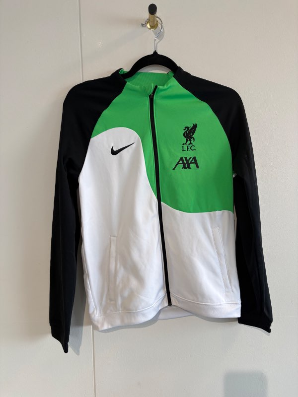 Liverpool Nike peysa