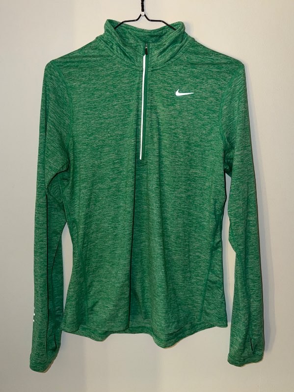 Græn Nike hálfrennd peysa