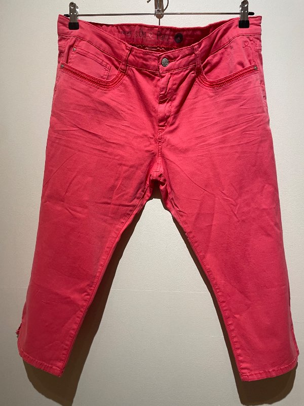 pink quarter jeans